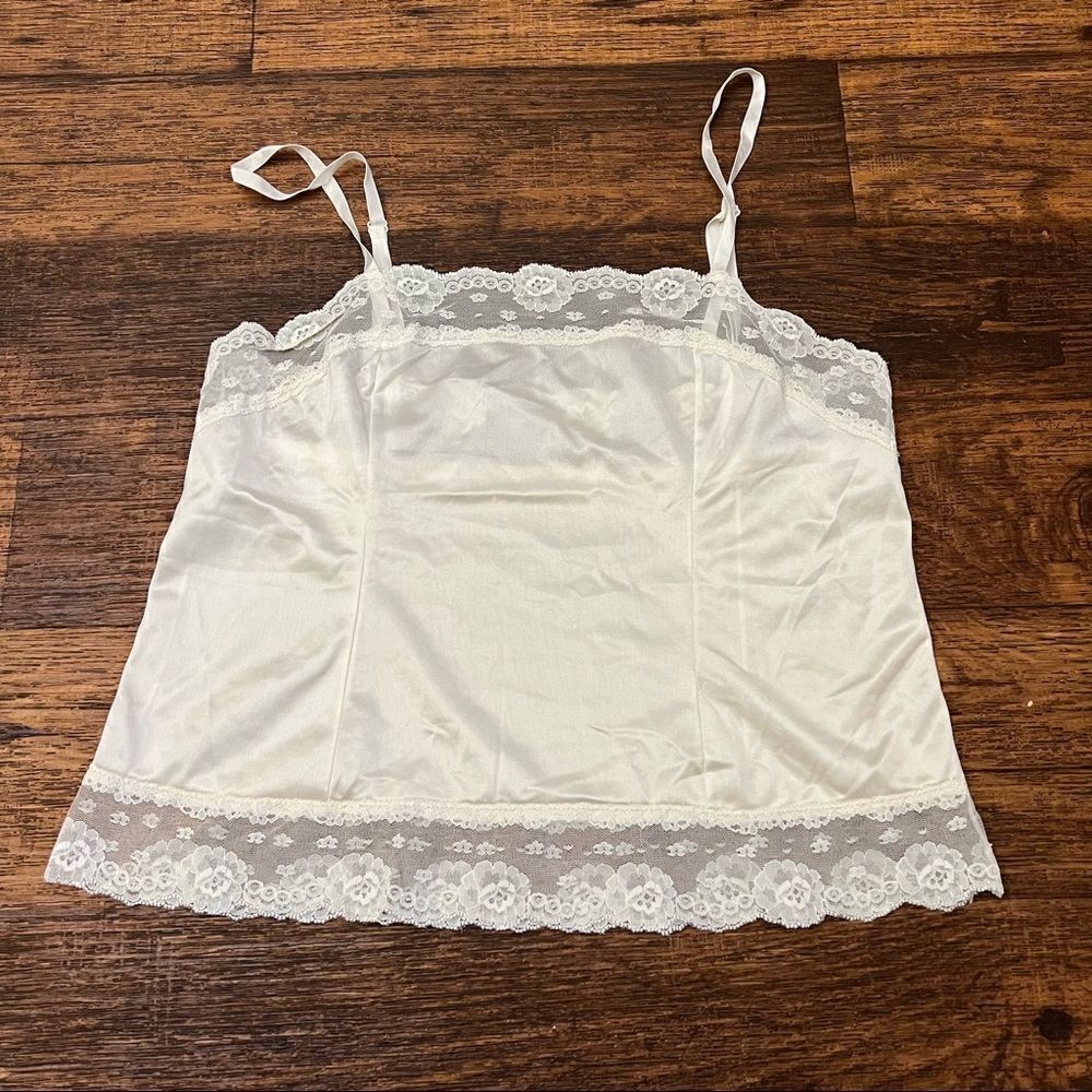 Warners lingerie top  - Picture 5 of 8